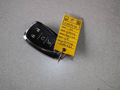 Used 2020 Chevrolet Equinox LT image 40