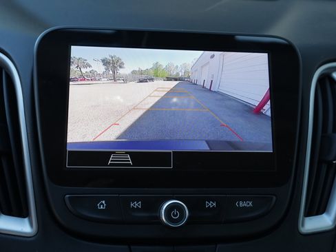 Used 2025 Chevrolet Malibu LT image 21