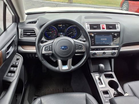 Used 2016 Subaru Outback 2.5i Limited AWD/4WD image 8