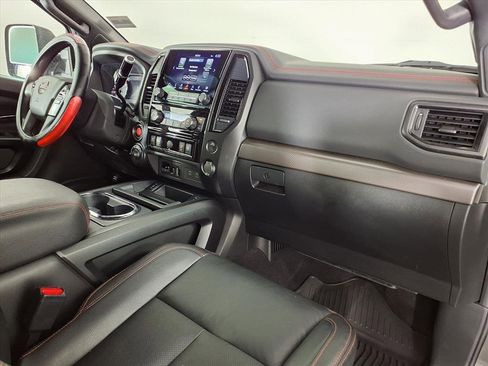 Used 2024 Nissan Titan PRO-4X w/ Pro-4x Convenience Package image 7