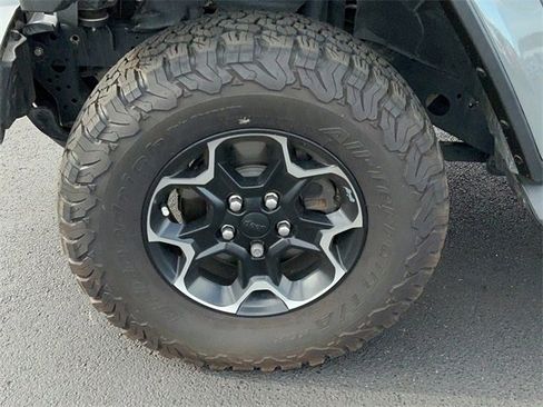 Used 2021 Jeep Wrangler Unlimited Rubicon 4xe w/ Safety Group image 9