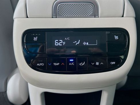 New 2026 Hyundai Ioniq 9 SEL image 18