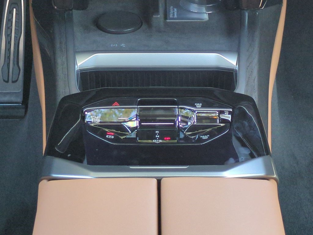 New 2027 BMW 740i w/ M Sport Package RWD image 19