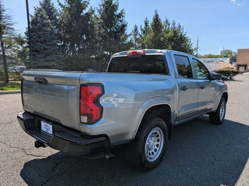 Used 2024 Chevrolet Colorado W/T w/ WT Convenience Package II RWD image 6