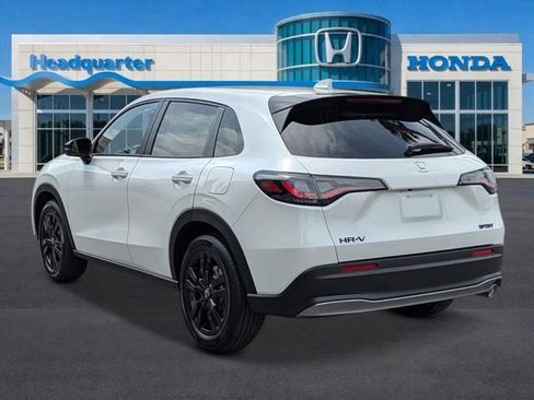 New 2027 Honda HR-V Sport image 4