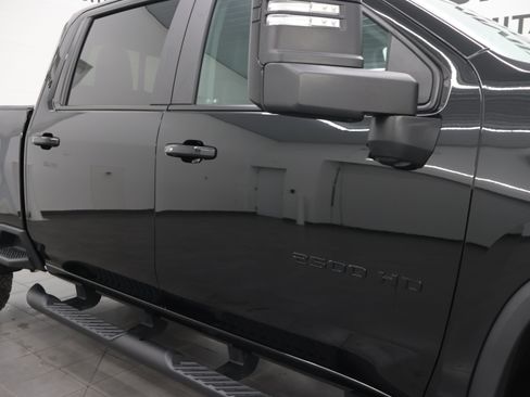 Used 2025 Chevrolet Silverado 2500 LT w/ Trail Boss Package AWD/4WD image 29