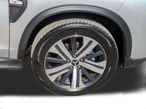 Used 2025 Mitsubishi Outlander Sport ES image 11