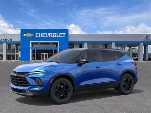New 2026 Chevrolet Blazer LT image 2
