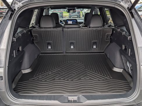 New 2026 Subaru Outback Limited AWD/4WD image 8