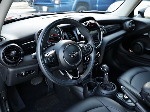 Used 2019 MINI Cooper 2-Door Hardtop w/ Storage Package image 17