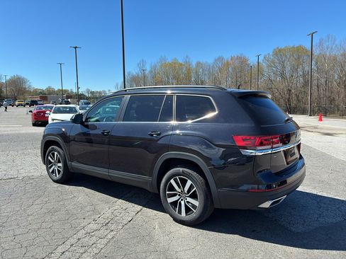 Used 2021 Volkswagen Atlas SE image 5