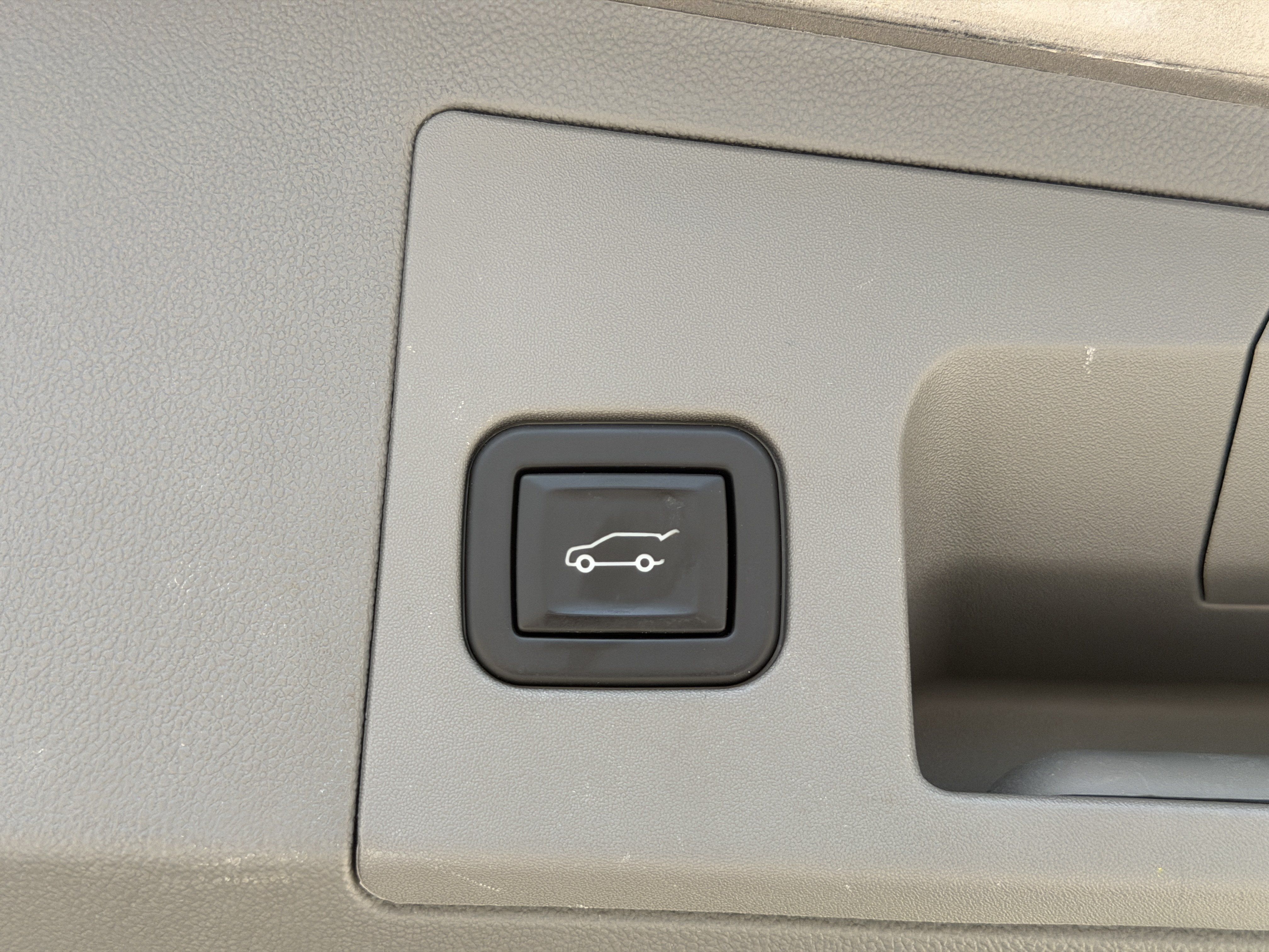 Certified 2023 Cadillac XT5 Premium Luxury FWD image 11