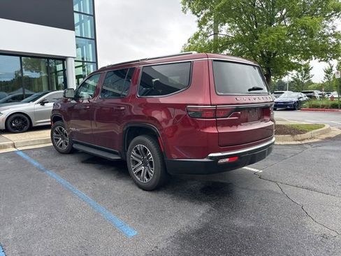Used 2024 Jeep Wagoneer Series II w/ Flexible Seating Group RWD image 3