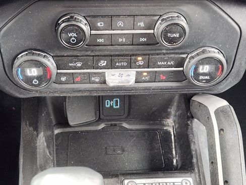 Used 2023 Ford Bronco Outer Banks AWD/4WD image 19