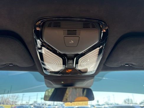 Used 2023 BMW X7 xDrive40i w/ Executive Package image 21