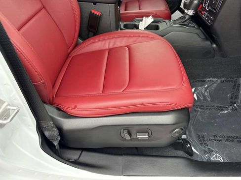 Used 2024 Jeep Wrangler Rubicon 392 image 15