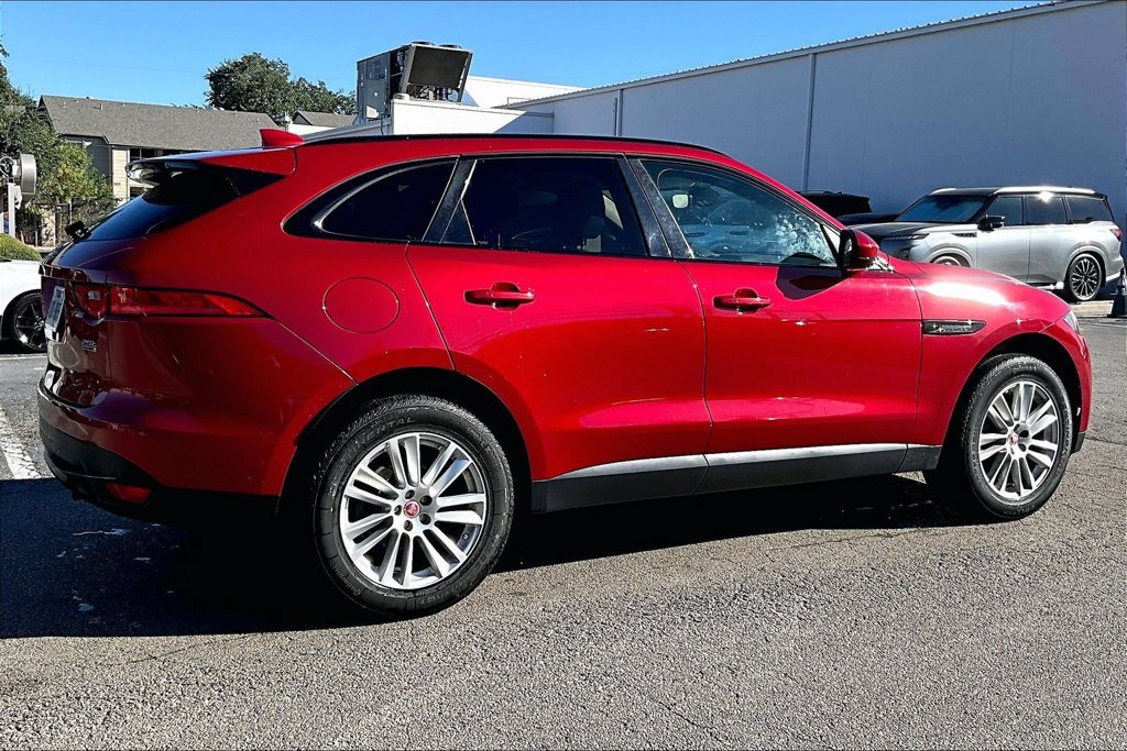 Used 2019 Jaguar F-PACE Prestige AWD/4WD image 8