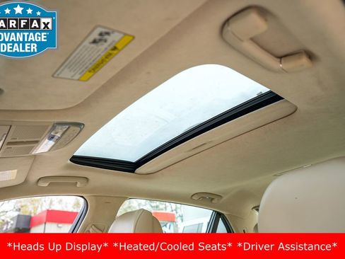 Used 2017 Genesis G90 3.3T Premium image 32