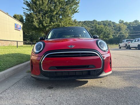 Used 2023 MINI Cooper 2-Door Hardtop FWD image 2