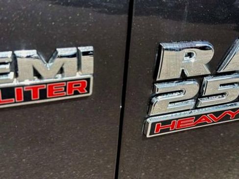 Used 2018 RAM 2500 Tradesman w/ Chrome Appearance Group AWD/4WD image 21