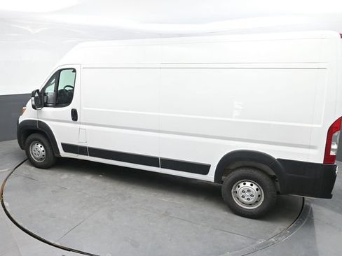 Used 2024 RAM ProMaster 2500 w/ Convenience Group FWD image 29