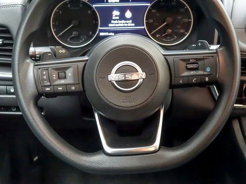 Used 2024 Nissan Rogue SV AWD/4WD image 14