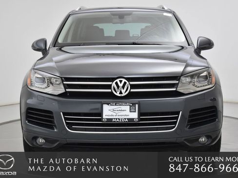 Used 2014 Volkswagen Touareg Sport AWD/4WD image 13
