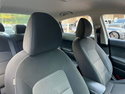 Used 2018 Kia Forte LX w/ LX Popular Package image 31