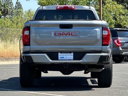 Used 2023 GMC Canyon Denali AWD/4WD image 7