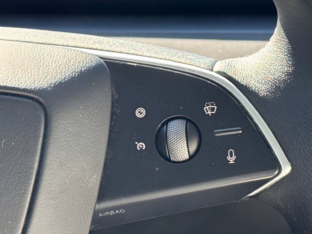 Used 2025 Tesla Model 3 Long Range RWD image 17