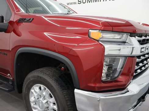 Used 2020 Chevrolet Silverado 2500 LTZ w/ Z71 Off-Road Package AWD/4WD image 24