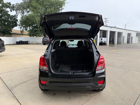 Used 2020 Chevrolet Trax LS w/ Tint and Cruise Package FWD image 32