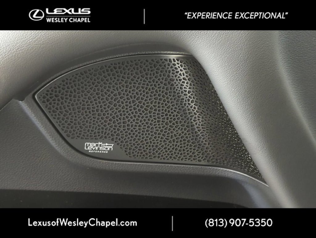 Used 2025 Lexus LX 700h Overtrail AWD/4WD image 18