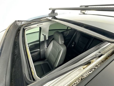 Used 2018 Chevrolet Equinox Premier image 28