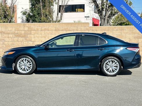 Used 2018 Toyota Camry XLE w/ Driver Assist Package image 7