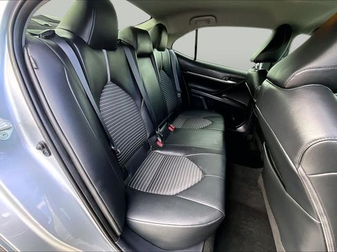 Used 2024 Toyota Camry SE FWD image 18