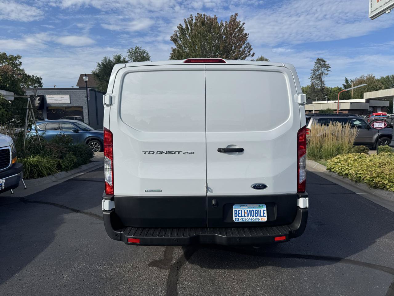 Used 2021 Ford Transit 250 Low Roof RWD image 4