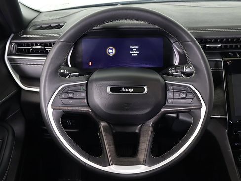 Used 2024 Jeep Grand Cherokee L Limited w/ Luxury Tech Group II image 47