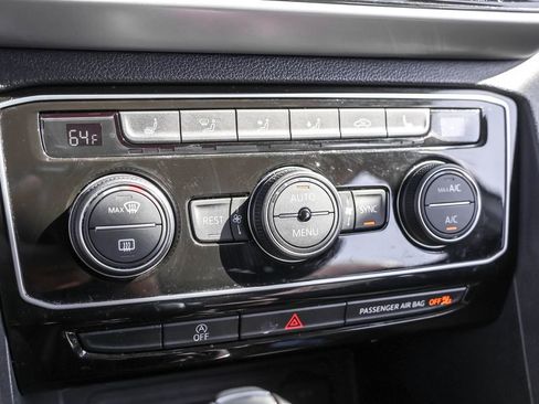 Certified 2023 Volkswagen Atlas SE image 24