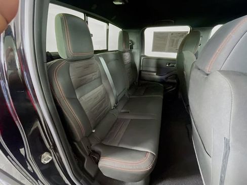 Used 2025 Nissan Frontier PRO-4X w/ Pro Convenience Package AWD/4WD image 26