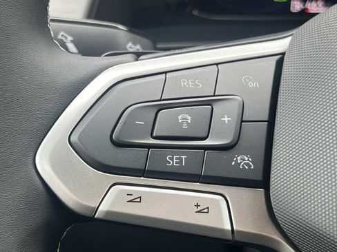 New 2026 Volkswagen Atlas Cross Sport SE FWD image 15
