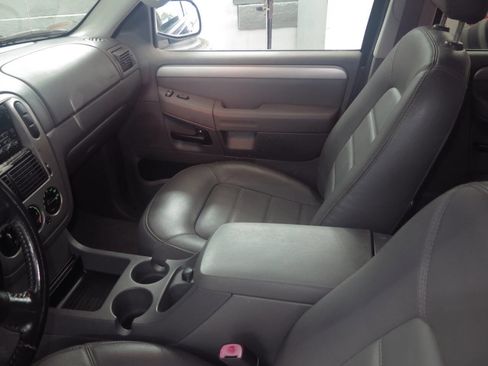 Used 2003 Ford Explorer Sport XLT image 12