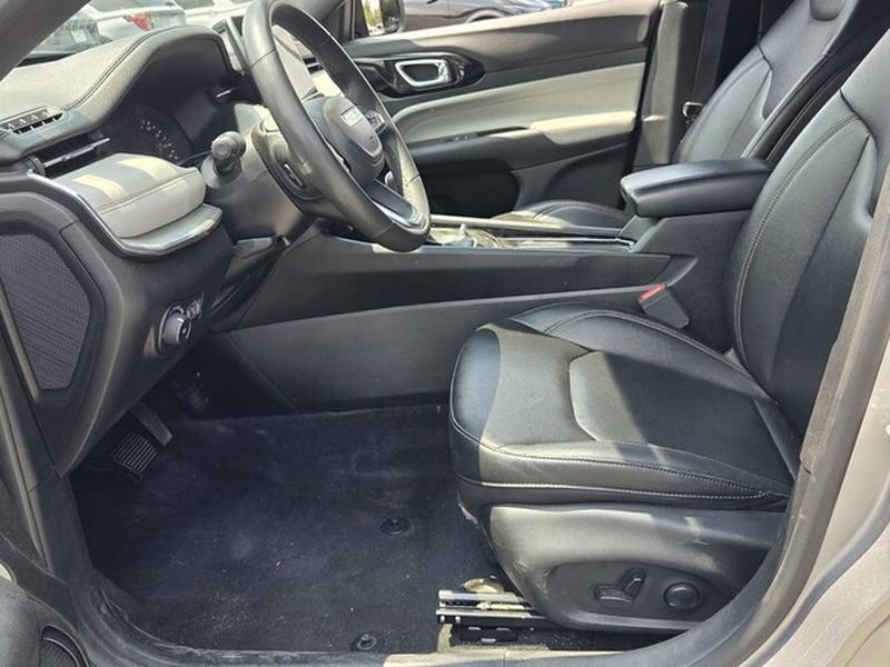Used 2024 Jeep Compass Limited AWD/4WD image 6