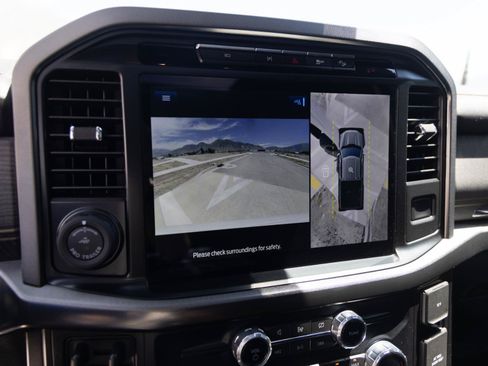 Used 2023 Ford F150 Platinum w/ FX4 Off-Road Package AWD/4WD image 37