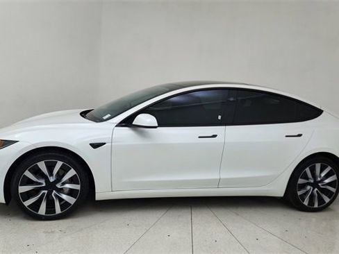 Used 2024 Tesla Model 3 Long Range image 3