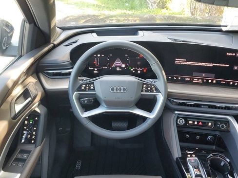 New 2025 Audi Q5 Premium Plus image 19