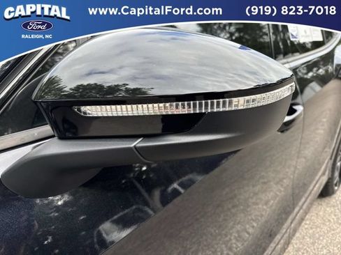Used 2026 Volkswagen Tiguan SE R-Line AWD/4WD image 12