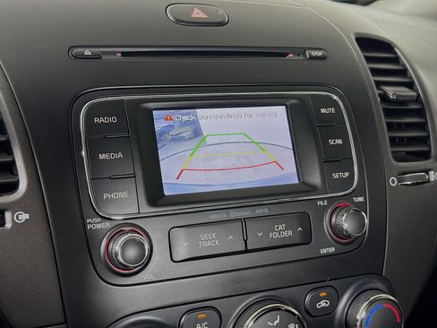 Used 2016 Kia Forte LX w/ LX Popular Plus Package FWD image 14