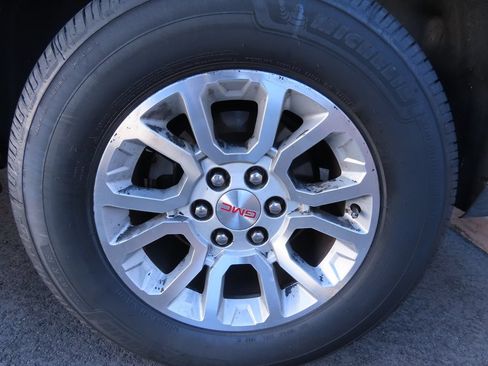 Used 2019 GMC Yukon SLT w/ Open Road Package RWD image 16