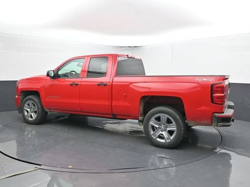 Used 2017 Chevrolet Silverado 1500 Custom w/ Custom Convenience Package AWD/4WD image 9
